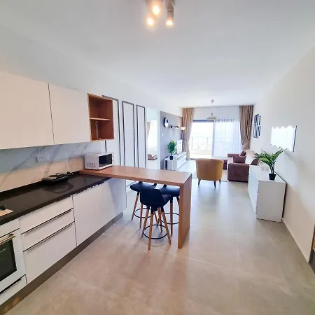 With Aqua Park In Isabella, Caesar Blue Resort, Lunch 4pm, Spa, Gym And Kids Club 아파트 *