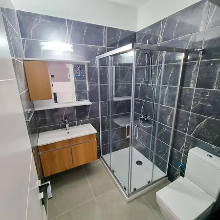 With Aqua Park In Isabella, Caesar Blue Resort, Lunch 4pm, Spa, Gym And Kids Club 아파트 Gastria