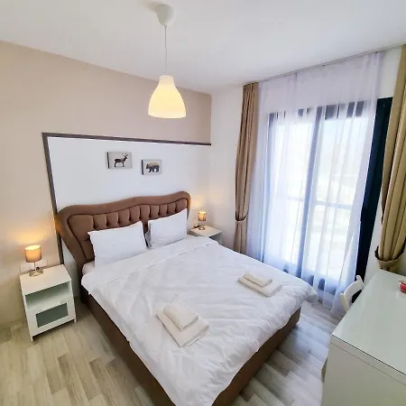 With Aqua Park In Isabella, Caesar Blue Resort, Lunch 4pm, Spa, Gym And Kids Club * Gastria