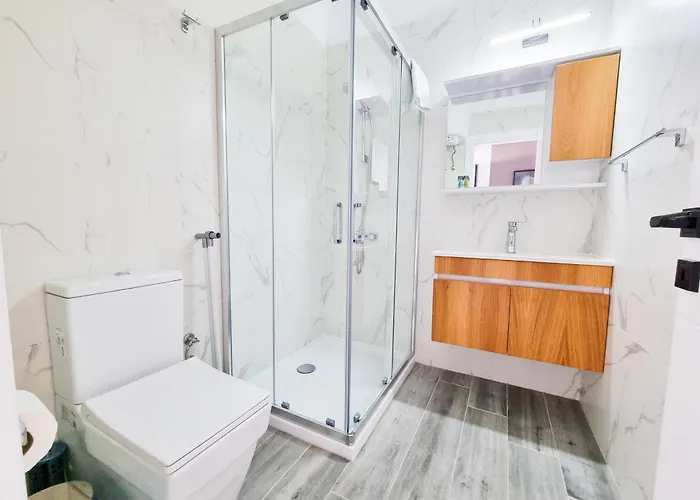 With Aqua Park In Isabella, Caesar Blue Resort, Lunch 4pm, Spa, Gym And Kids Club Apartmán Gastria