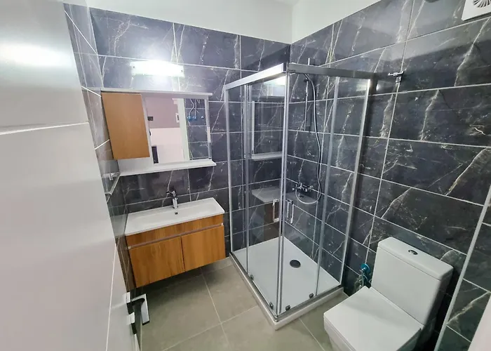 With Aqua Park In Isabella, Caesar Blue Resort, Lunch 4pm, Spa, Gym And Kids Club Apartment Gastria